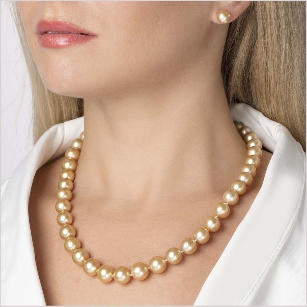 Nwt Large faux Tahitian Pearl choker necklace gold bronze